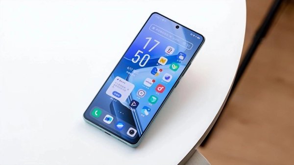 股票配资公司 iQOO放弃高利润, 16GB+512GB+6400mAh, 国补后可“闭眼买”